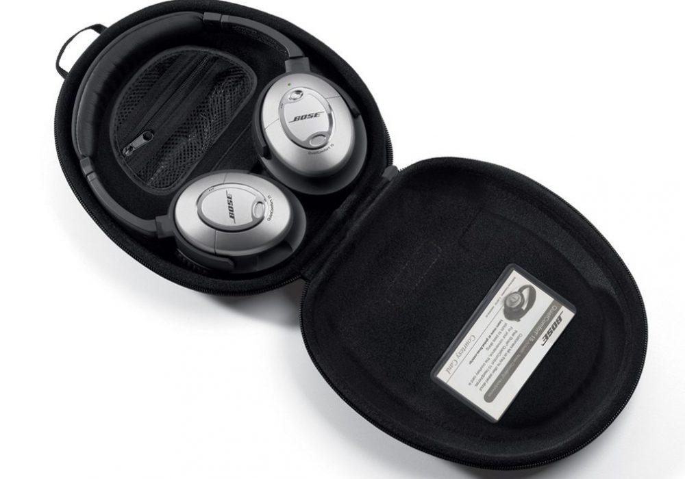 BOSE QuietComfort 15 Acoustic Noise Cancelling Headphones
