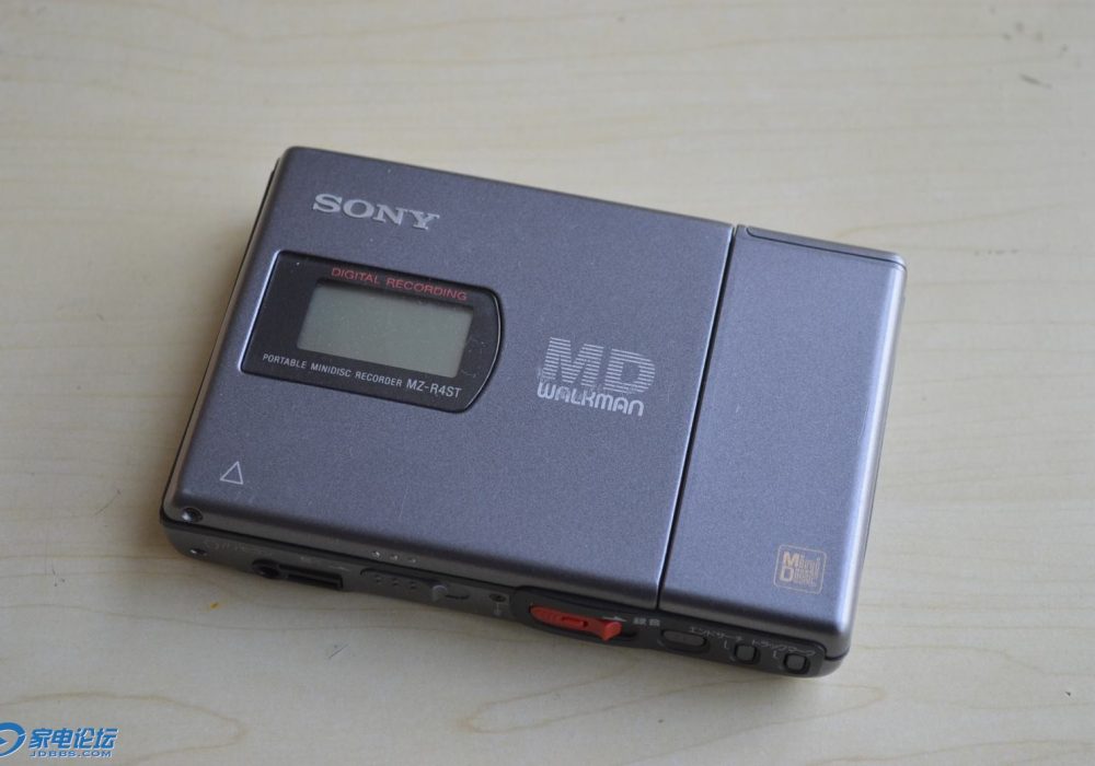 索尼 SONY MZ-R4ST MD随身听，带底座