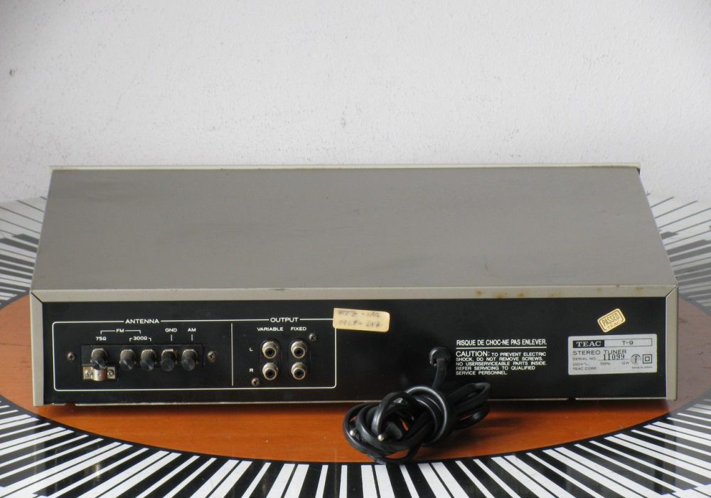 TEAC T-9 数字调谐收音头