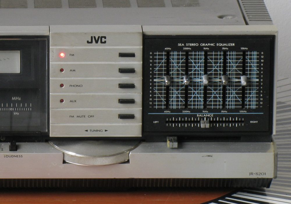 JVC JR-S201 FM/AM 收扩机