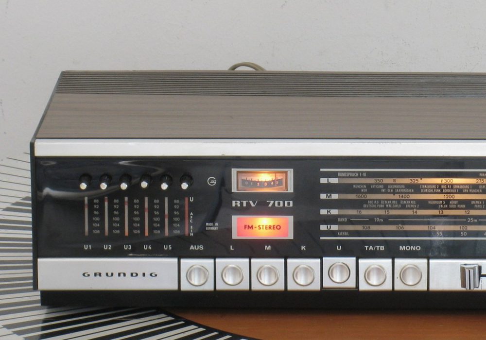 GRUNDIG RTV700 收音头