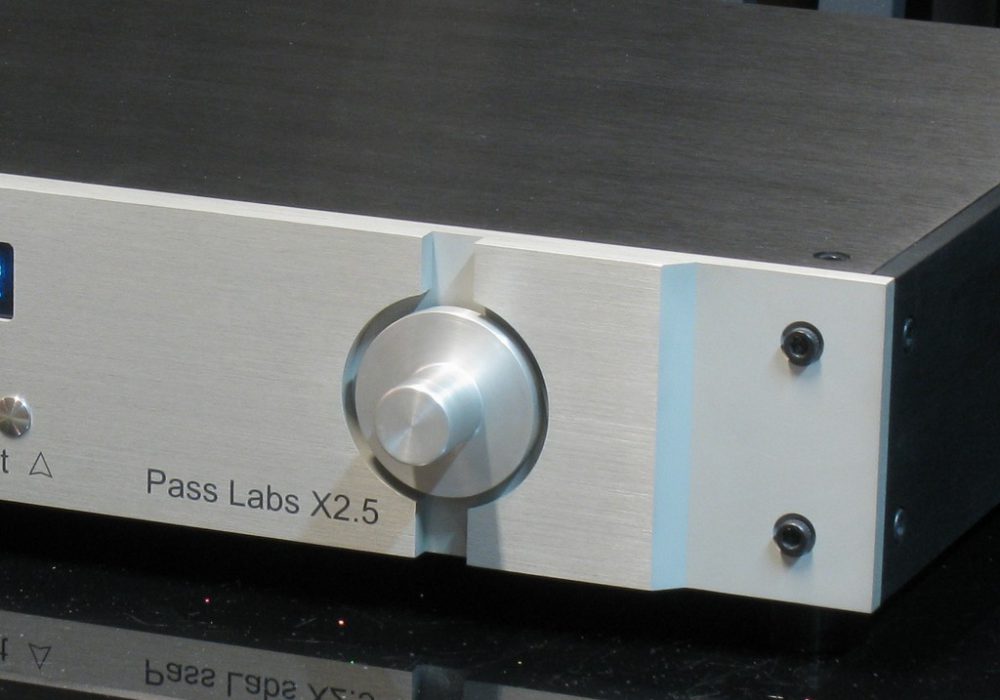 Pass Labs X2.5 功率放大器