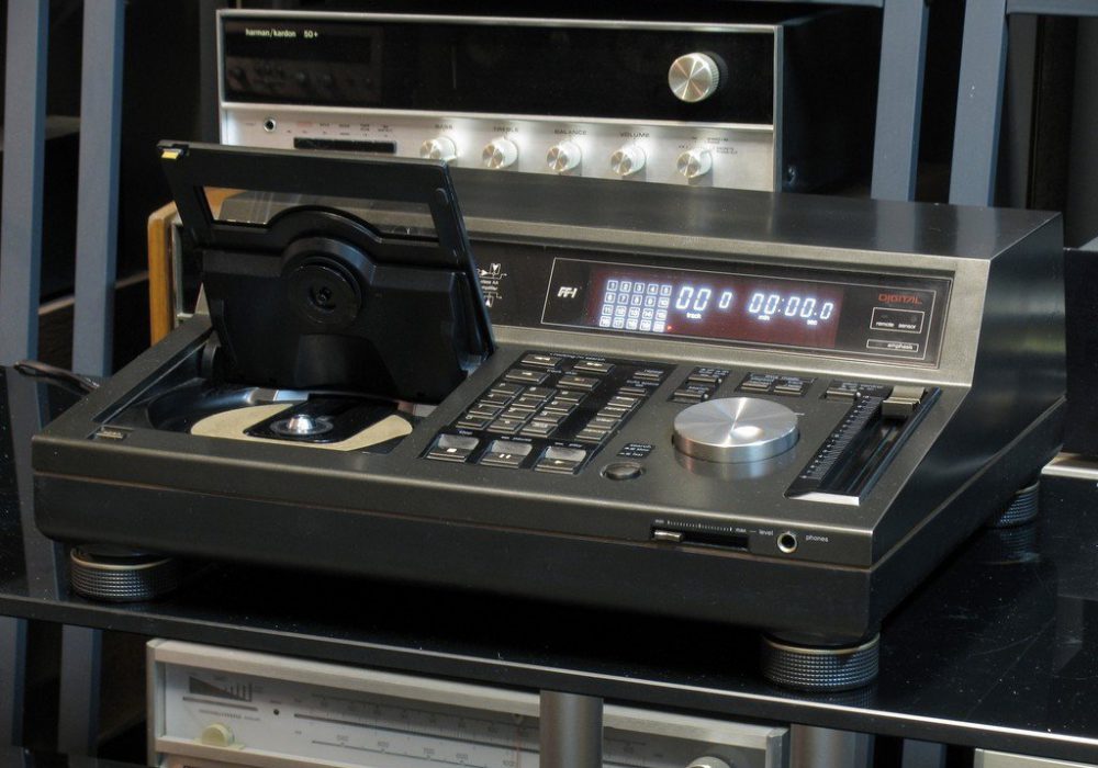 松下 Technics SL-P1200 专业级CD播放机