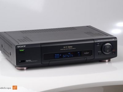 索尼 SONY SLV-E810 VHS Hifi Stereo PCM Video 录音机, as new