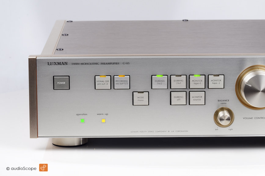 Luxman C-05 Pre Amplifier, mint