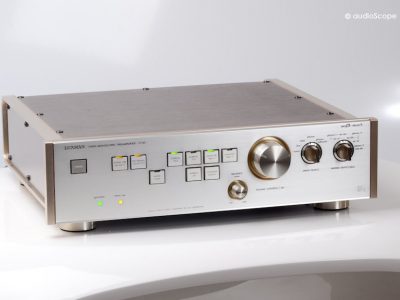 Luxman C-05 Pre Amplifier, mint