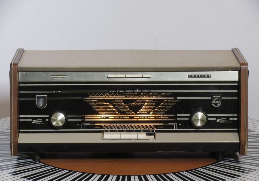 飞利浦 Philips B5X04A 古董 台式电子管收音机