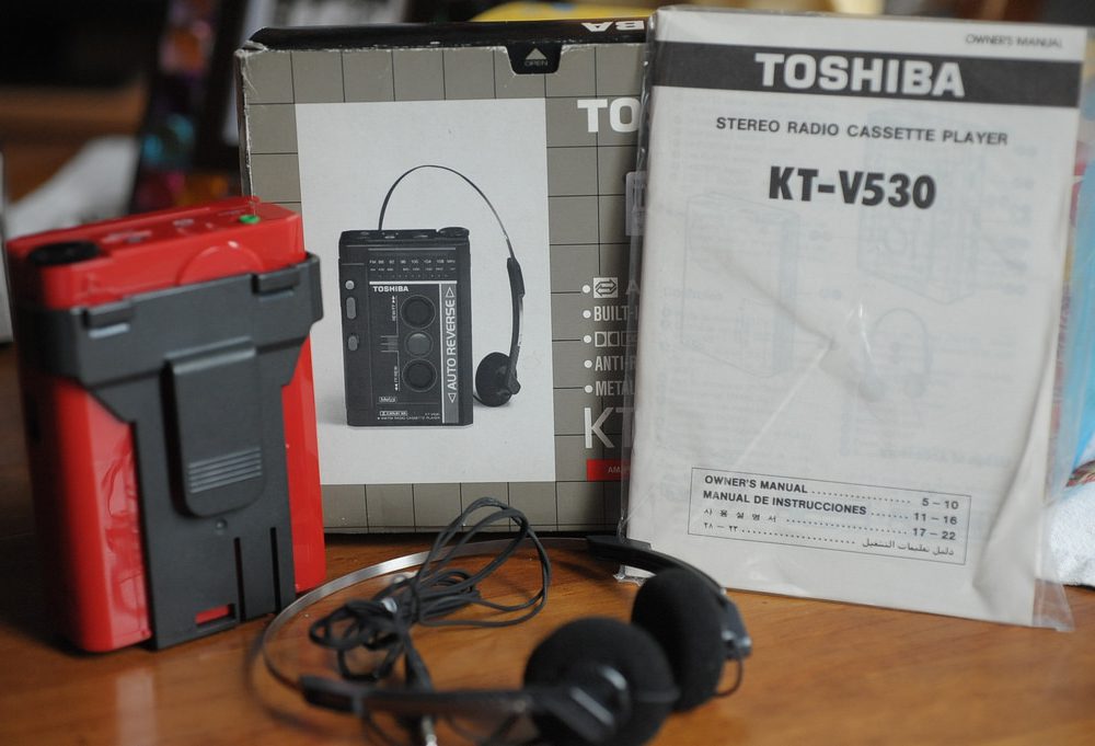 东芝 TOSHIBA KT-V530 磁带随身听