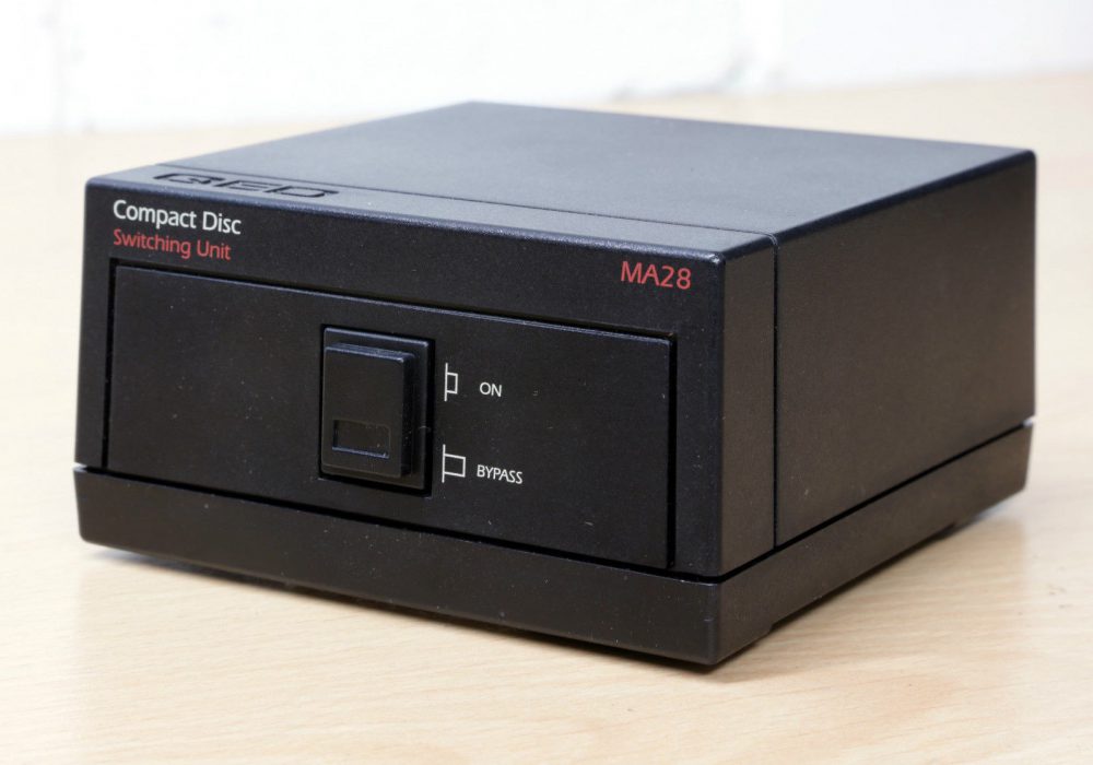 QED MA28 CD 信号直通切换器