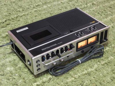 索尼 SONY TC-2810 便携磁带录音机