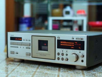 TEAC V7000 卡座