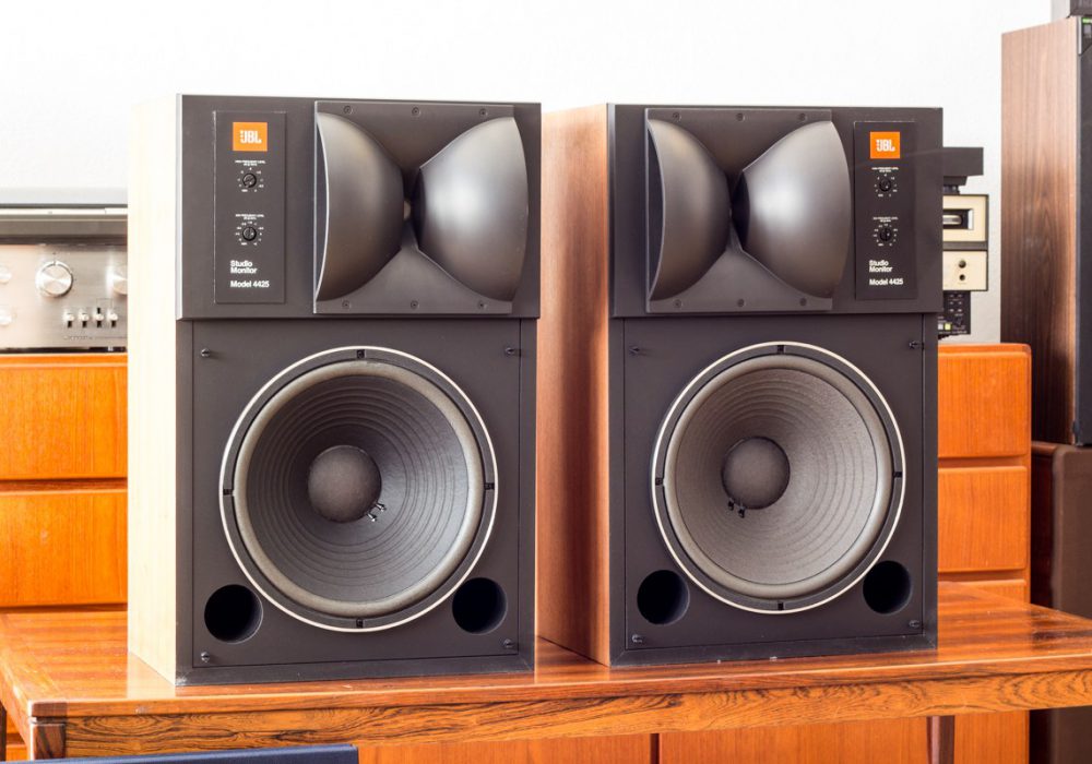 JBL 4425 Studio Monitor 专业监听音箱 Lark Club