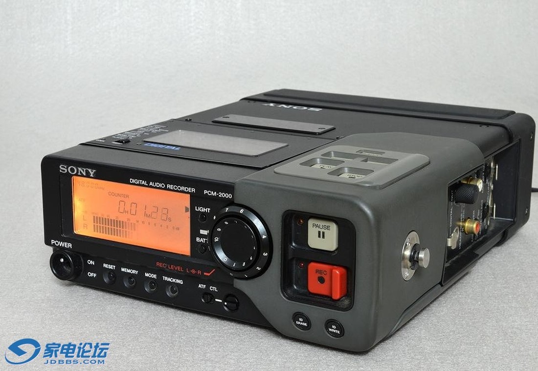 索尼 SONY PCM2000 便携DAT播放机 Lark Club