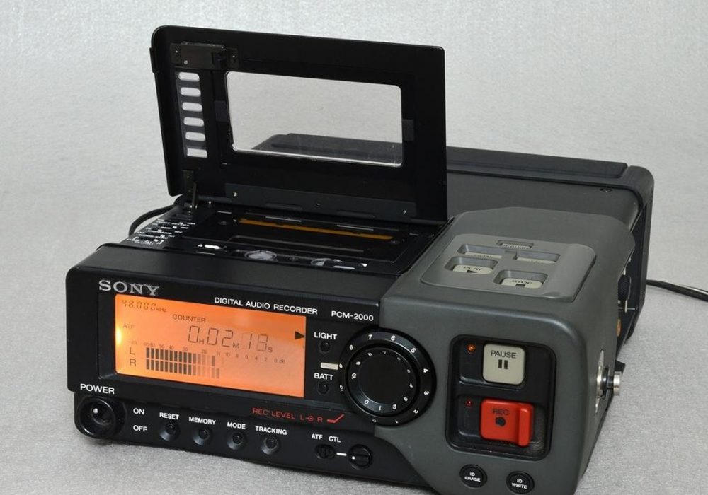 索尼 SONY PCM-2000 便携DAT播放机