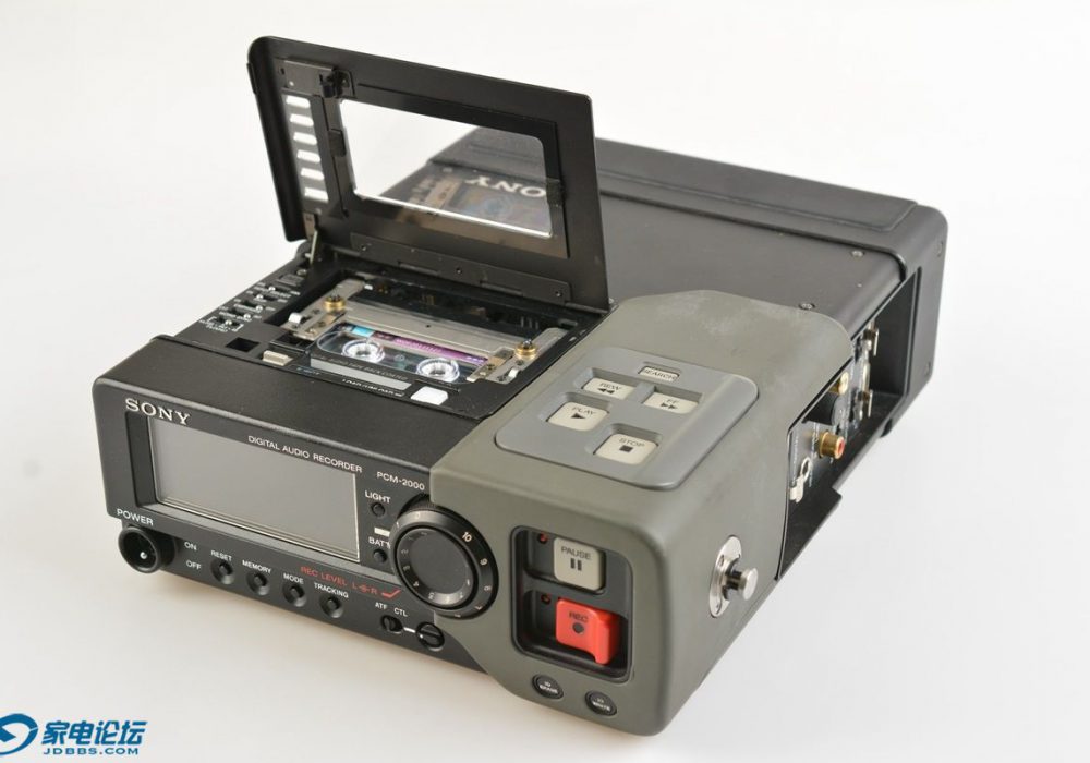 索尼 SONY PCM-2000 便携DAT播放机