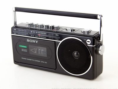 索尼 SONY CFM-120 小型 AM/FM 收录机