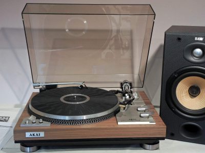 AKAI AP-206C 黑胶唱机