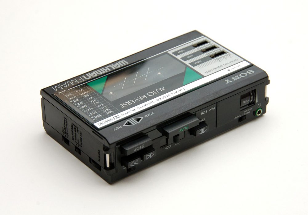 Sony Auto Reverse Walkman FM/AM WM-F28