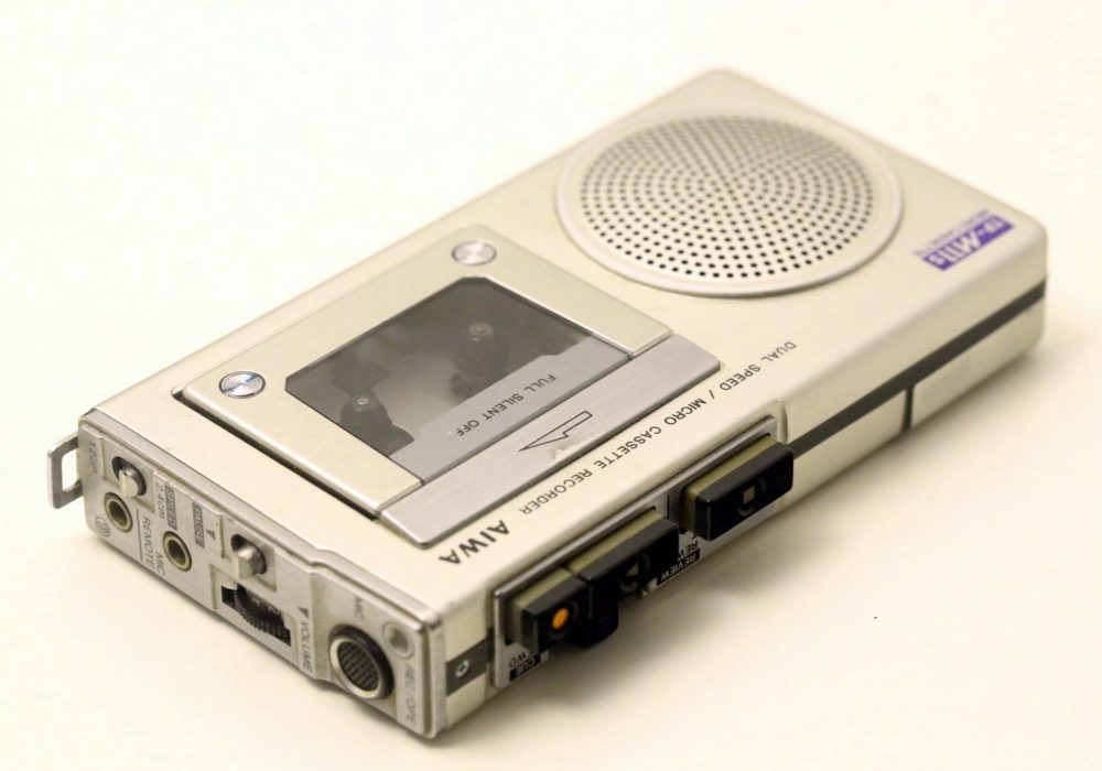 爱华 AIWA TP-11s 微型盒式磁带录音机