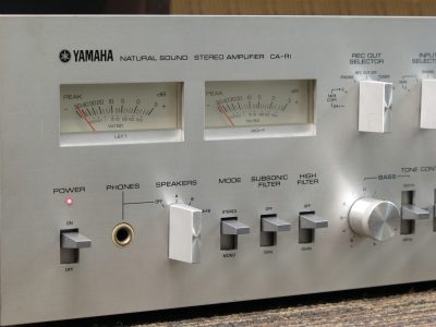 YAMAHA CA-R1 功率放大器