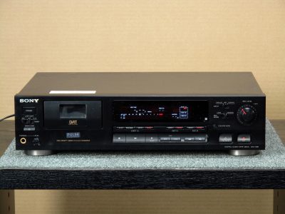 SONY DTC-690 DAT 播放/录音机