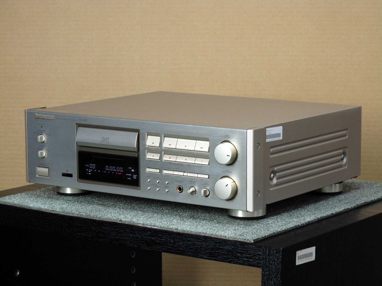 PIONEER D-07A DAT 播放/录音机– Lark Club