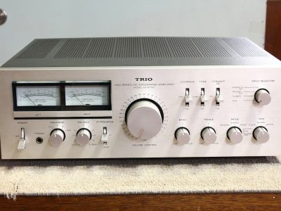 TRIO KA-8700 功率放大器