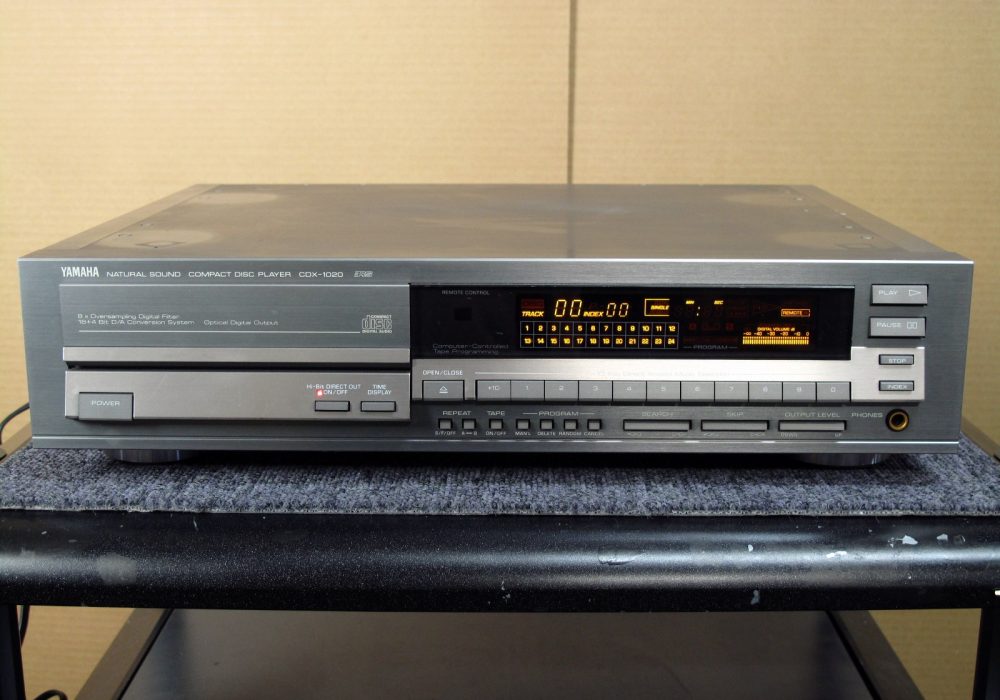 YAMAHA CDX-1020 CD播放机