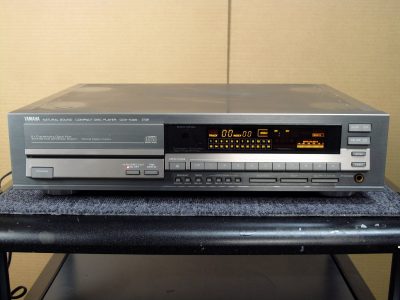 YAMAHA CDX-1020 CD播放机