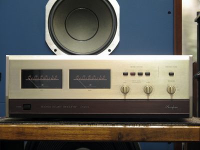 Accuphase P-300L 功率放大器