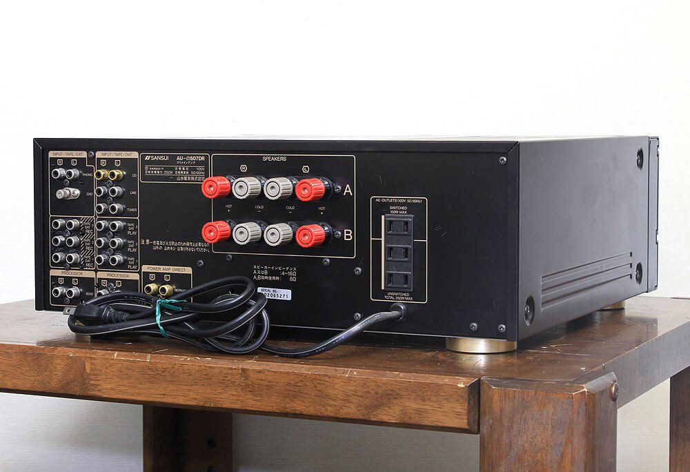 SANSUI AU-α607DR 功率放大器