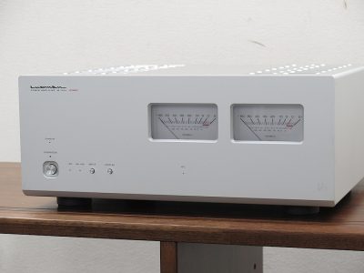 LUXMAN M-700u 功率放大器