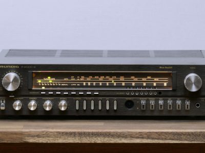 Grundig R-2000-2 立体声 收扩机