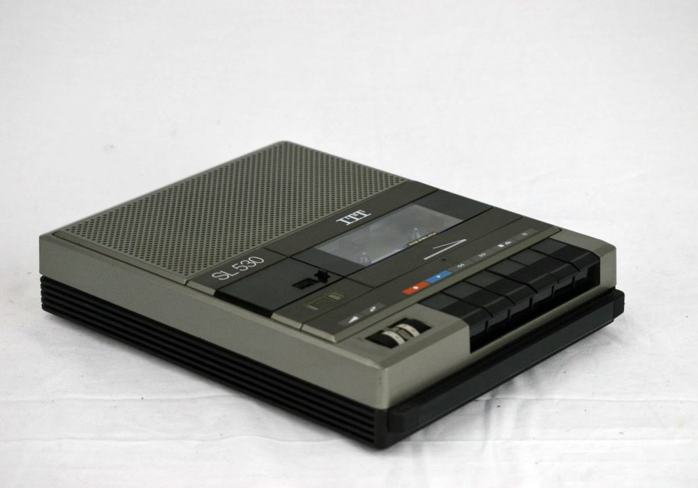古董 ITT 530 Personal 便携 磁带 磁带录音机 / Player