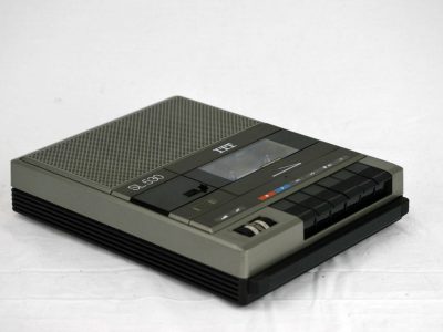 古董 ITT 530 Personal 便携 磁带 磁带录音机 / Player
