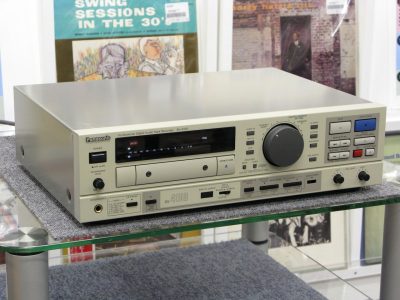 Panasonic SV-4100 DAT播放机