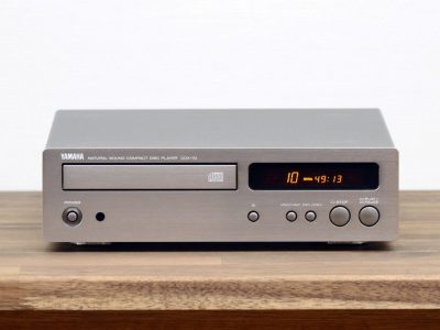 雅马哈 YAMAHA CDX-10 CD播放机