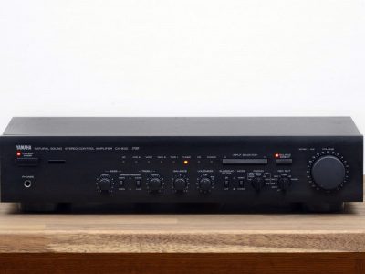 雅马哈 YAMAHA CX-830 立体声 Vorverstärker / Control Amplifier / Vorstufe in schwarz