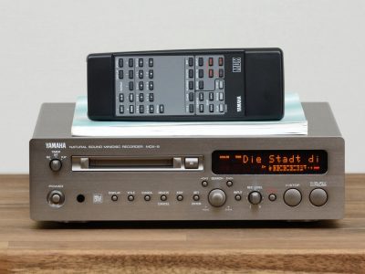 雅马哈 YAMAHA MDX-9 / Minidisc MD / Rekorder 录音机 / mit FB und BDA / Titan