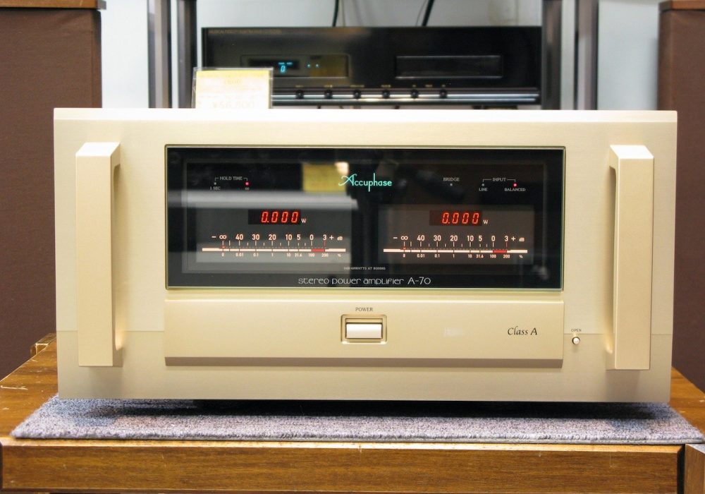 Accuphase A-70 功率放大器