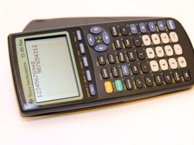 Texas Instruments TI-83 Plus 计算器