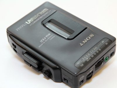 索尼 SONY WM-FX31 WALKMAN FM/AM Radio 磁带随身听