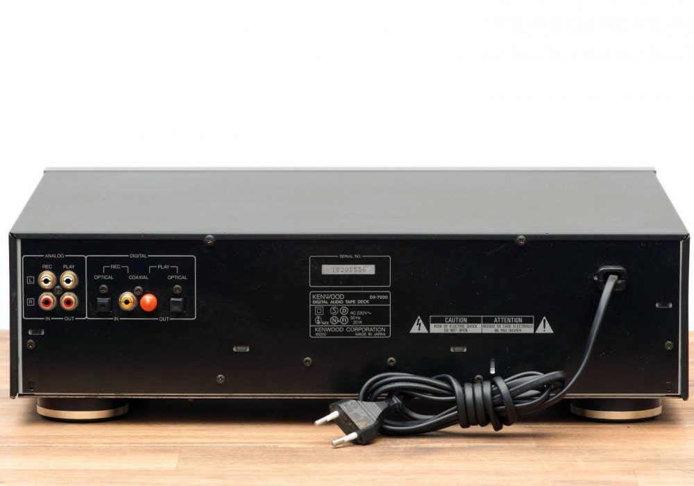 Kenwood DX-7030 DAT 录音机 / Digital Audio Tape Rekorder / schwarz