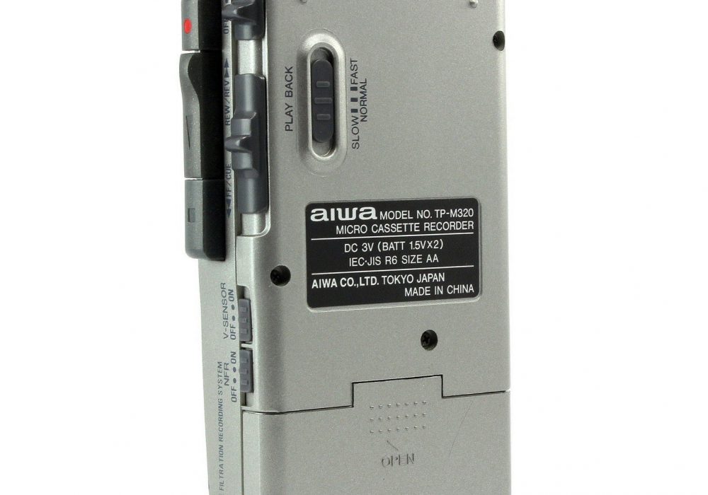 AIWA TP-M320 V-Sensor Handheld 微型磁带录音机