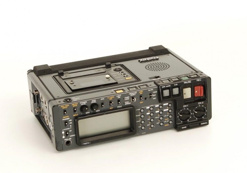 FOSTEX PD-2 便携式DAT播放机