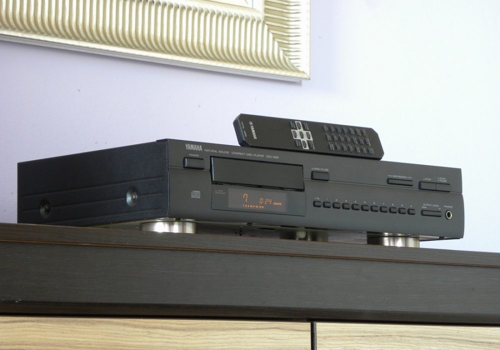 YAMAHA CDX-580 CD播放机