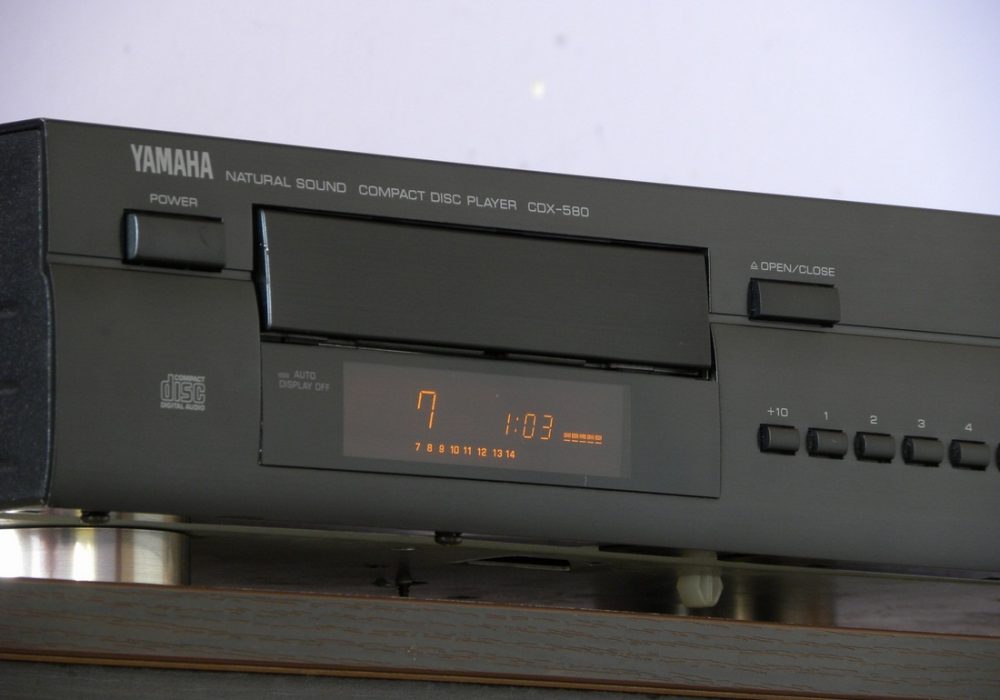 YAMAHA CDX-580 CD播放机