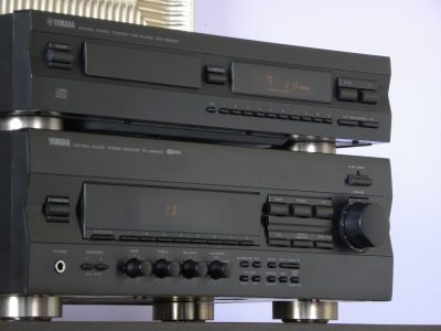 YAMAHA CDX-393MKII CD播放机 + YAMAHA RX-496RDS 功放