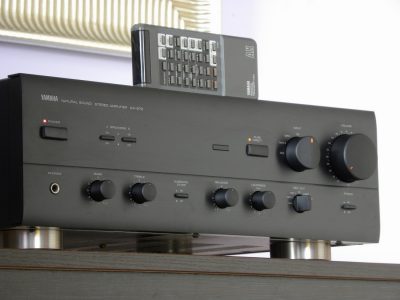 YAMAHA AX-570 功率放大器