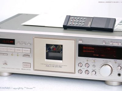 TEAC V-8000S High-End 卡座